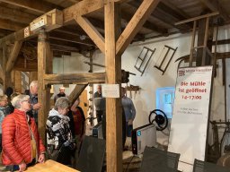 Heimatliches Treffen bei der Mühle